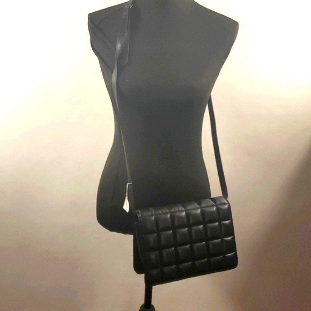 H&M Black Puff Shoulder Crossbody purse - Picture 8 of 16